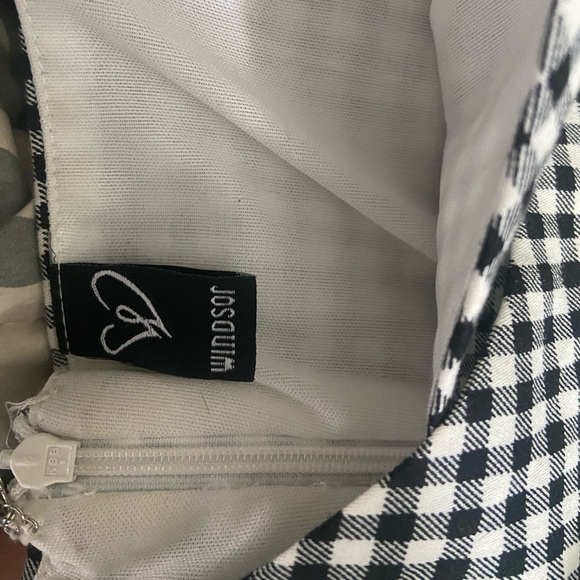 Gingham pattern bodycon dress - Picture 2 of 3